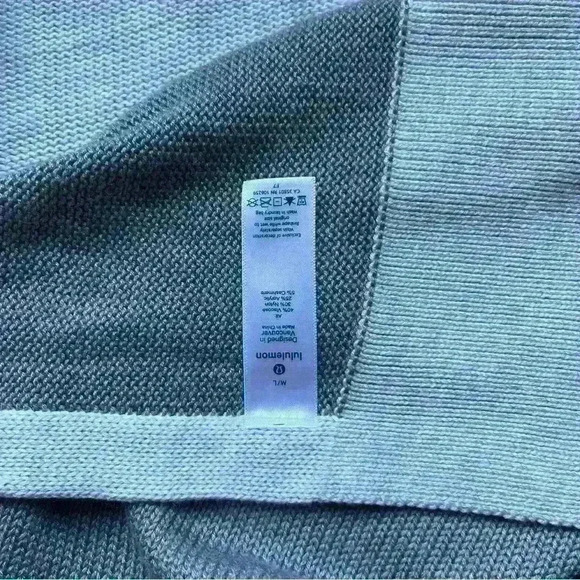 Lululemon Opened Up Poncho M/L - Picture 14 of 14